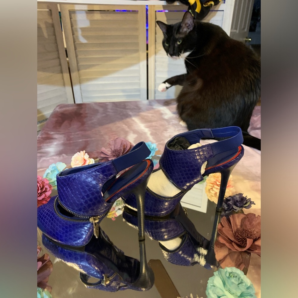 Euc!!Alexander Mcqueen Python Print Sandals. - image 3